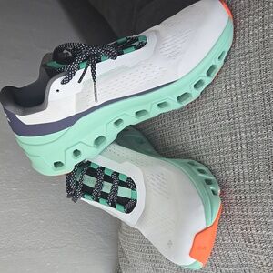 On Cloud Monster Mens Sneakers. Size 10.5